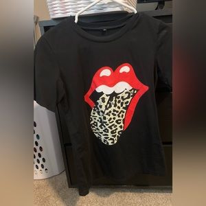 Women’s shirt sleeve t-shirt